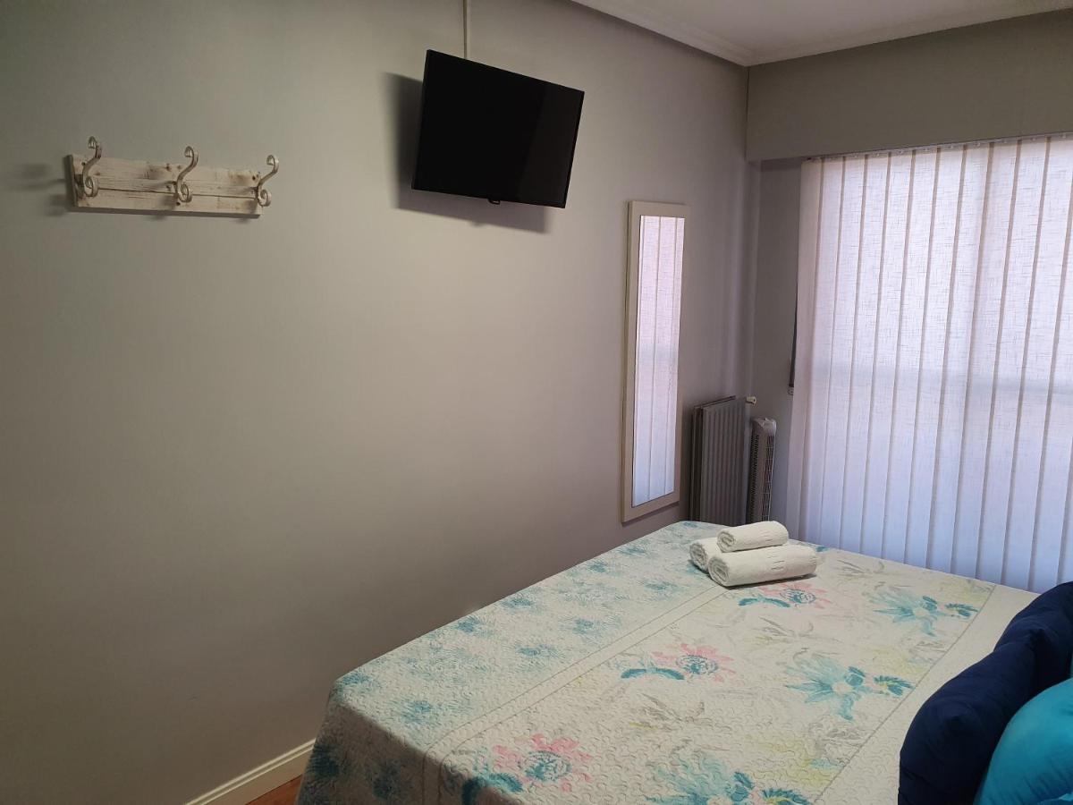 Pension El Espolon Logroño Exteriör bild