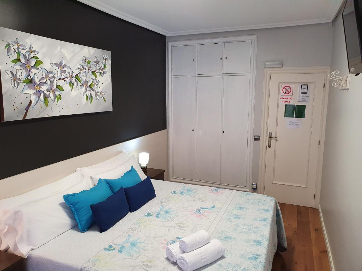 Pension El Espolon Logroño Exteriör bild