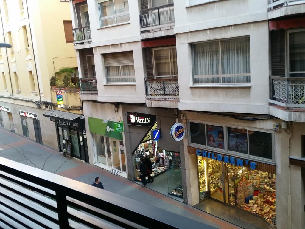 Pension El Espolon Logroño Exteriör bild